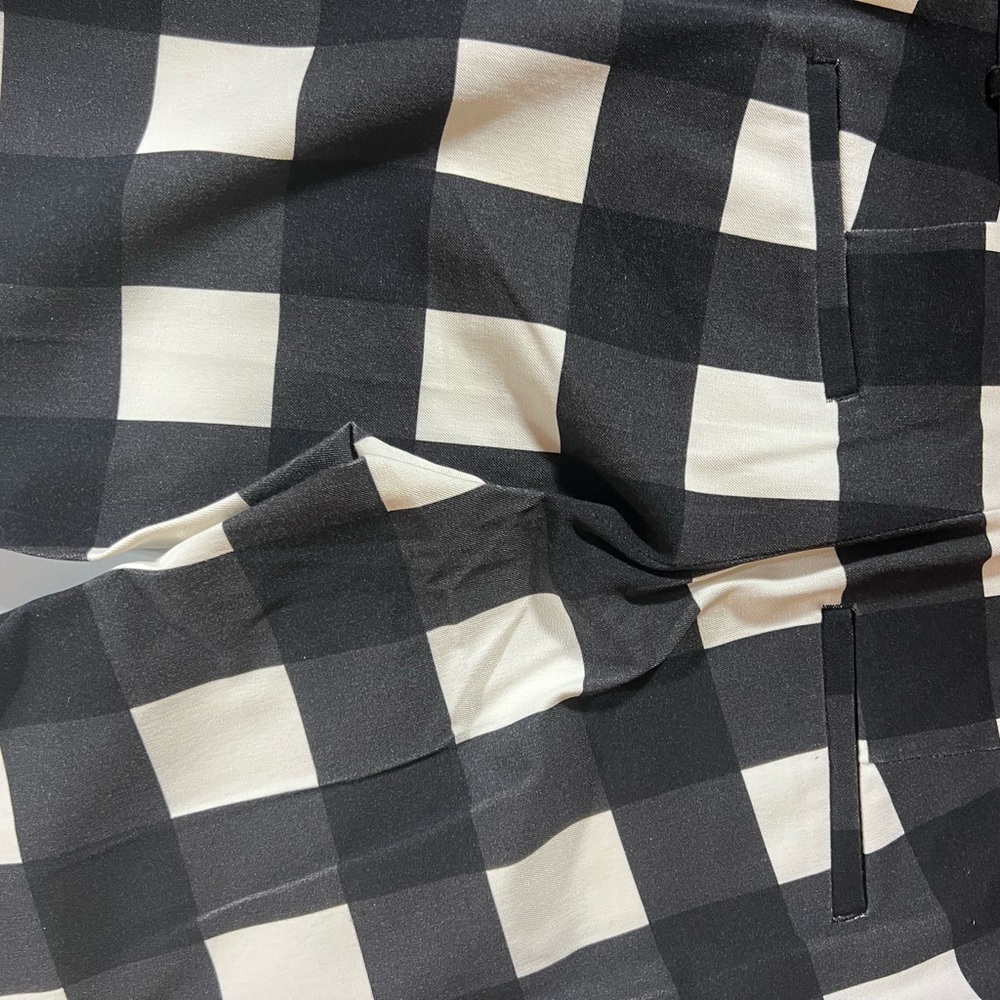Banana Republic Chic Black and White Checkered Pants - Picture 9 of 10